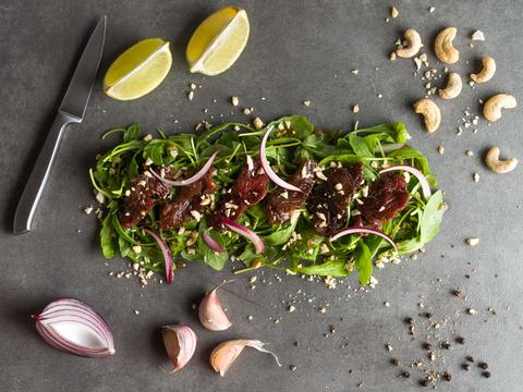 salade de bœuf thaï à emporter à Paris et Levallois-Perret avec Le Bento Français