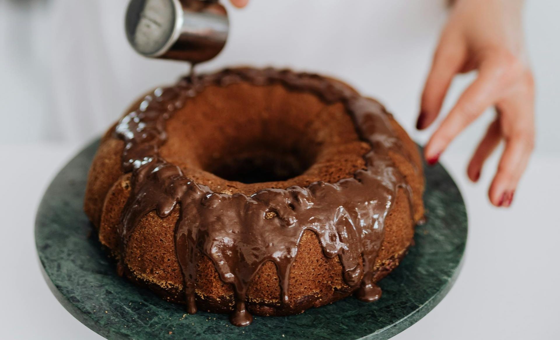 Apprenez à sélectionner le chocolat noir idéal pour vos pâtisseries et à l’utiliser en respectant ses caractéristiques, de façon à révéler ses arômes subtils.