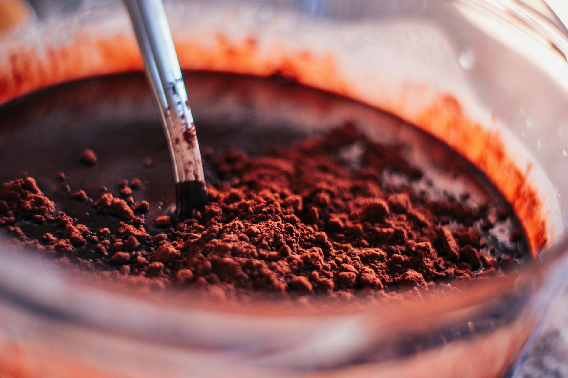 Apprenez à sélectionner le chocolat noir idéal pour vos pâtisseries et à l’utiliser en respectant ses caractéristiques, de façon à révéler ses arômes subtils.
